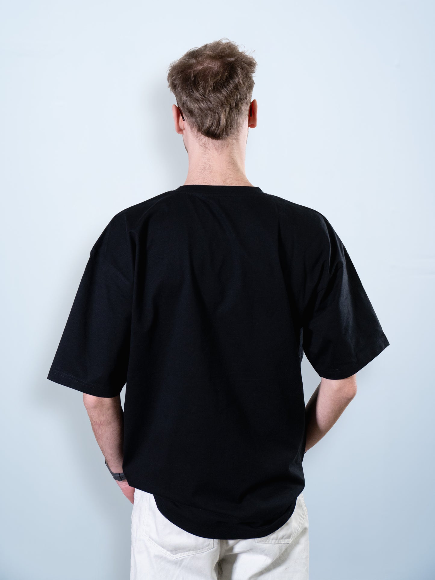 1FINGERUP GEGEN NAZI LOGO TEE