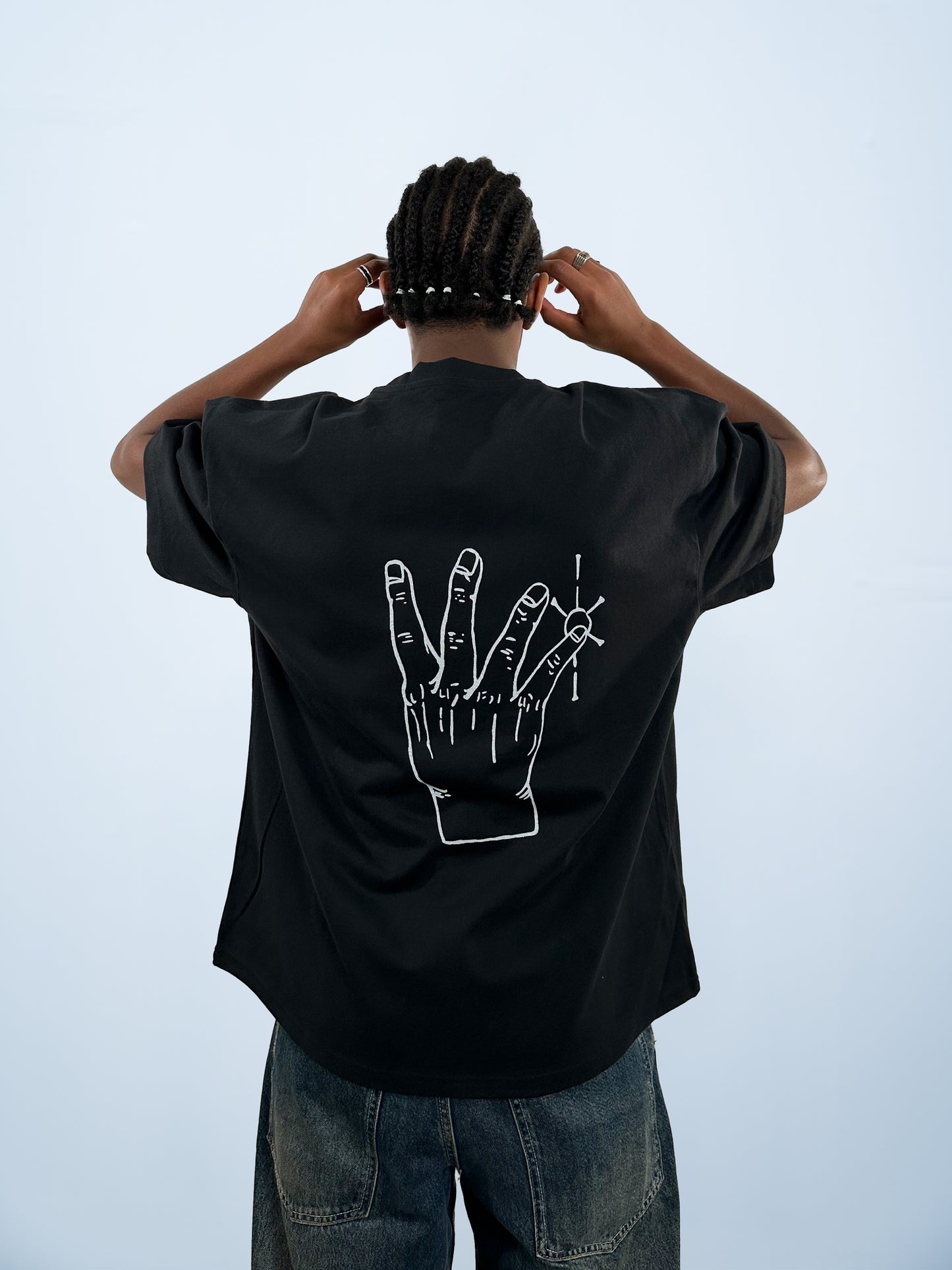 4FINGERSUP TEE