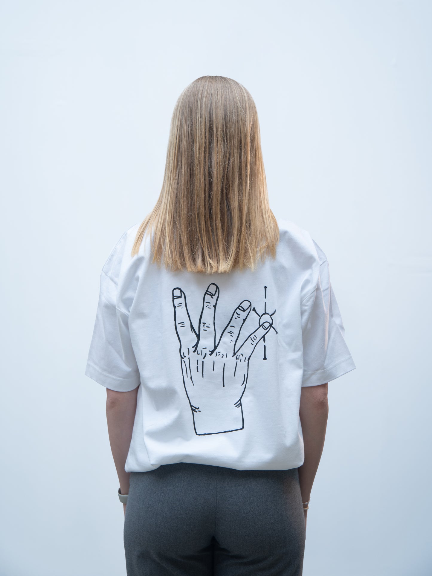 4FINGERSUP TEE