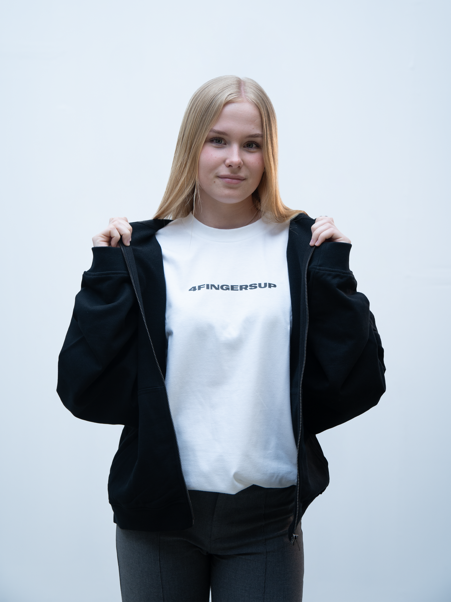 4FINGERSUP ZIPPER